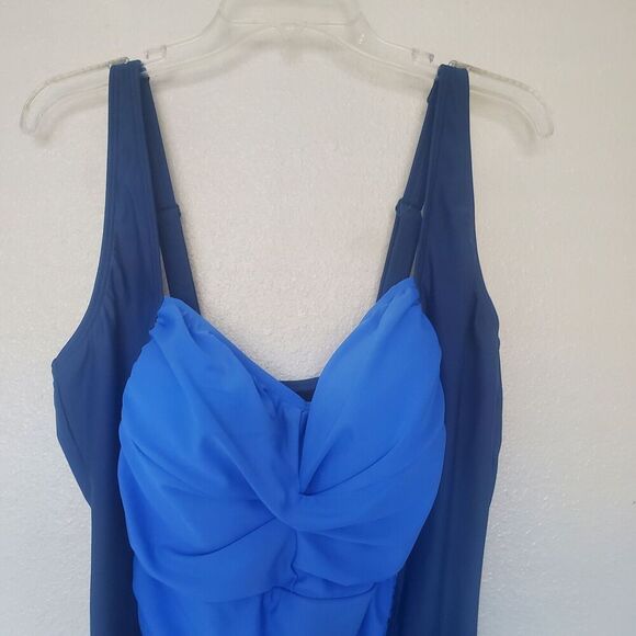 Waterpro Swimwear Women's Swimsuit One Piece Ruched Size 24 Blue Padded Bra - Picture 2 of 13